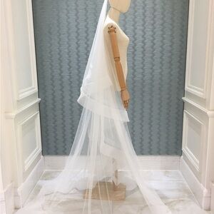 Horsehair edge cathedral wedding veil